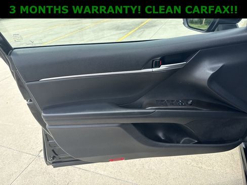 Used 2021 Toyota Camry SE image 12