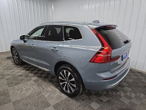 Used 2023 Volvo XC60 B5 Plus image 9