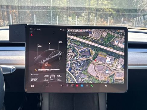 Used 2023 Tesla Model Y Long Range image 23