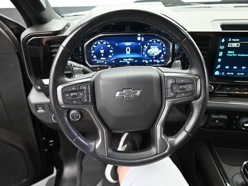 Used 2022 Chevrolet Silverado 1500 ZR2 w/ Technology Package image 18