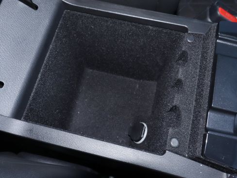 Used 2018 Nissan Maxima SR FWD image 23
