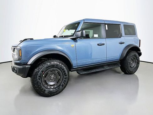 New 2025 Ford Bronco Badlands w/ Sasquatch Package image 3