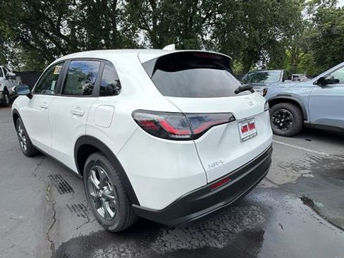 New 2026 Honda HR-V LX image 6