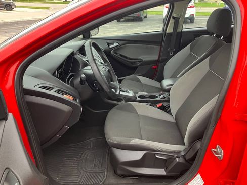 Used 2014 Ford Focus SE FWD image 10