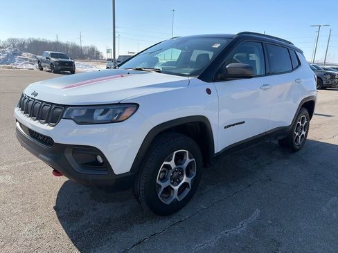 Used 2022 Jeep Compass Trailhawk w/ Sun and Sound Group image 3
