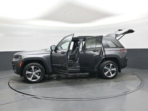 New 2026 Jeep Grand Cherokee Limited w/ Trailer Tow Package RWD image 49