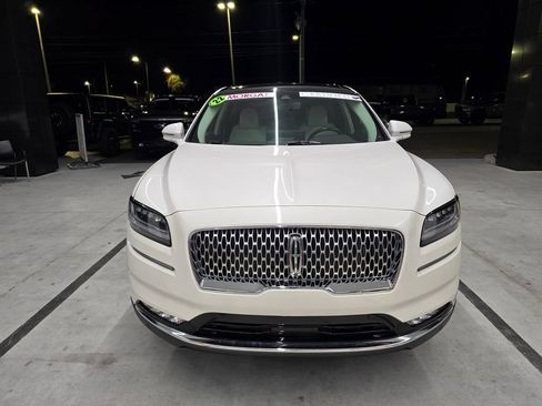 Used 2022 Lincoln Nautilus Black Label w/ Class II Trailer Tow Package AWD/4WD image 8