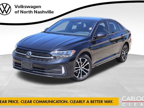 Used 2024 Volkswagen Jetta Sport image 1