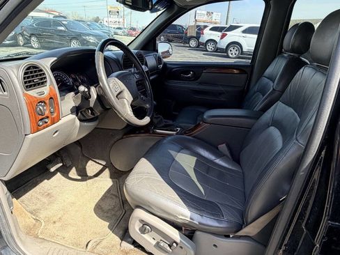 Used 2004 GMC Envoy XL SLT image 11