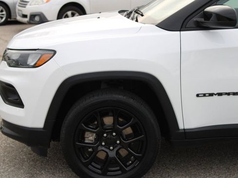 Used 2024 Jeep Compass Latitude w/ Altitude Special Edition image 7