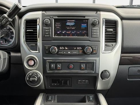 Used 2019 Nissan Titan SV w/ SV Convenience Package AWD/4WD image 21