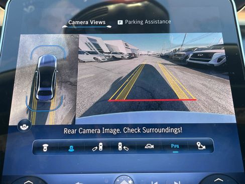 Used 2023 Mercedes-Benz C 43 AMG 4MATIC Sedan w/ Pinnacle Trim Package image 18