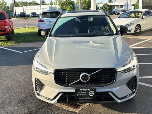 Certified 2024 Volvo XC60 B5 Plus AWD/4WD image 5