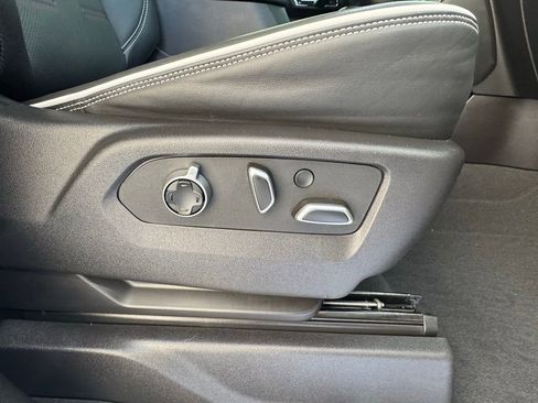 Used 2024 GMC Sierra 1500 AT4X image 15