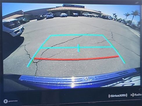 Used 2022 Toyota Highlander XLE image 14