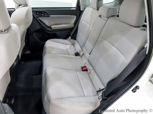 Used 2018 Subaru Forester 2.5i Premium w/ All-Weather Package AWD/4WD image 16