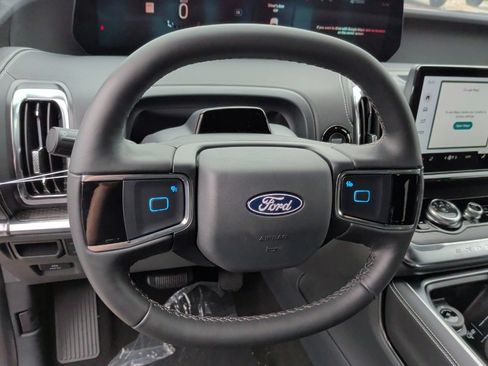 New 2027 Ford Expedition Max Platinum w/ Stealth Appearance Package RWD image 17