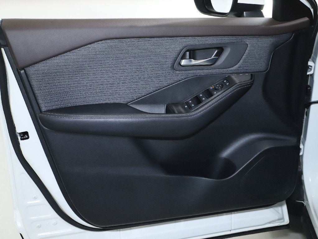 Certified 2023 Nissan Rogue SV AWD/4WD image 16