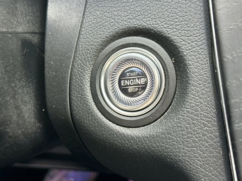 Certified 2021 Mercedes-Benz C 300 Sedan w/ Premium Package image 25