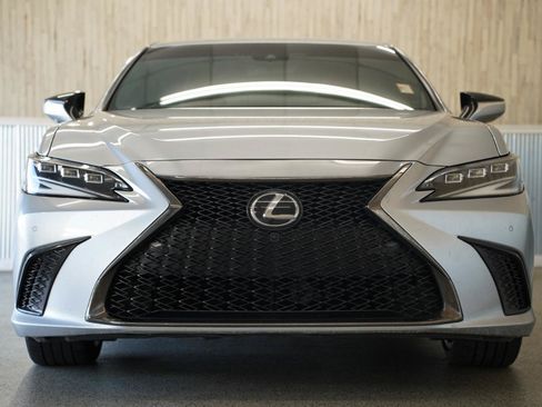 Used 2024 Lexus ES 300h F Sport w/ Accessory Package (Z2) FWD image 3