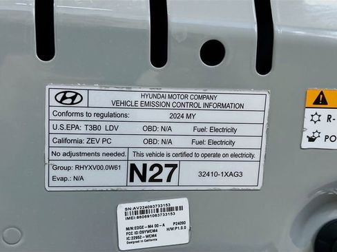 Used 2024 Hyundai Ioniq 5 Limited image 3