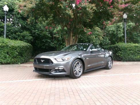 Used 2015 Ford Mustang GT Premium RWD image 2
