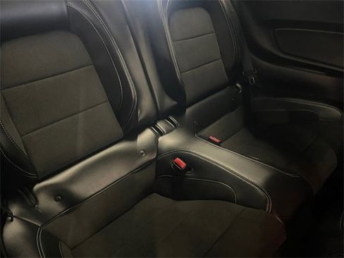 Used 2017 Ford Mustang Shelby GT350 image 18