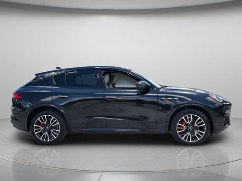 Used 2023 Maserati Grecale Modena AWD/4WD image 5