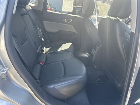 Certified 2022 Jeep Compass Limited w/ Elite Group image 19