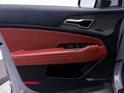 Used 2024 Kia Sportage SX FWD image 17