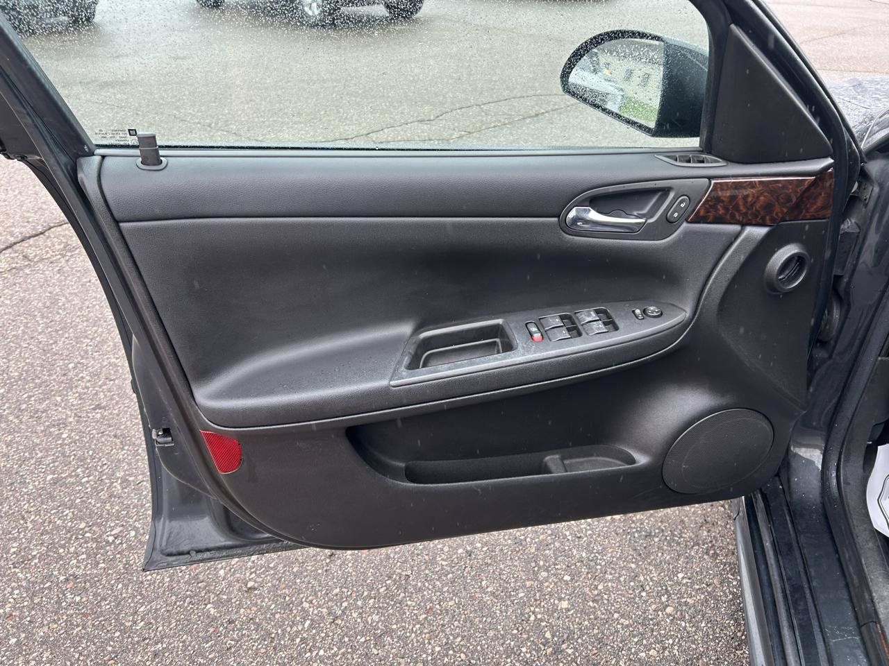 Used 2013 Chevrolet Impala LT FWD image 14