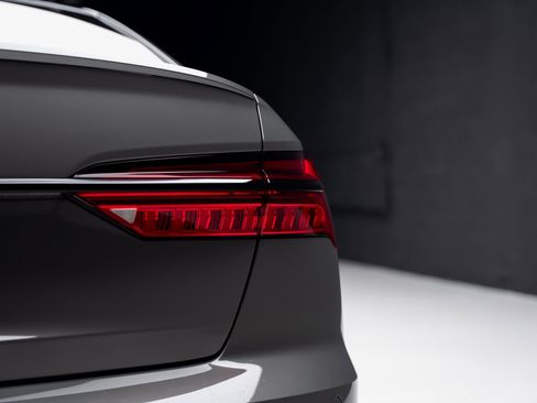 Used 2024 Audi S6 Premium Plus w/ Premium Plus Package image 29