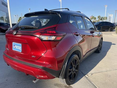Certified 2024 Nissan Kicks SV w/ Exterior Package image 3