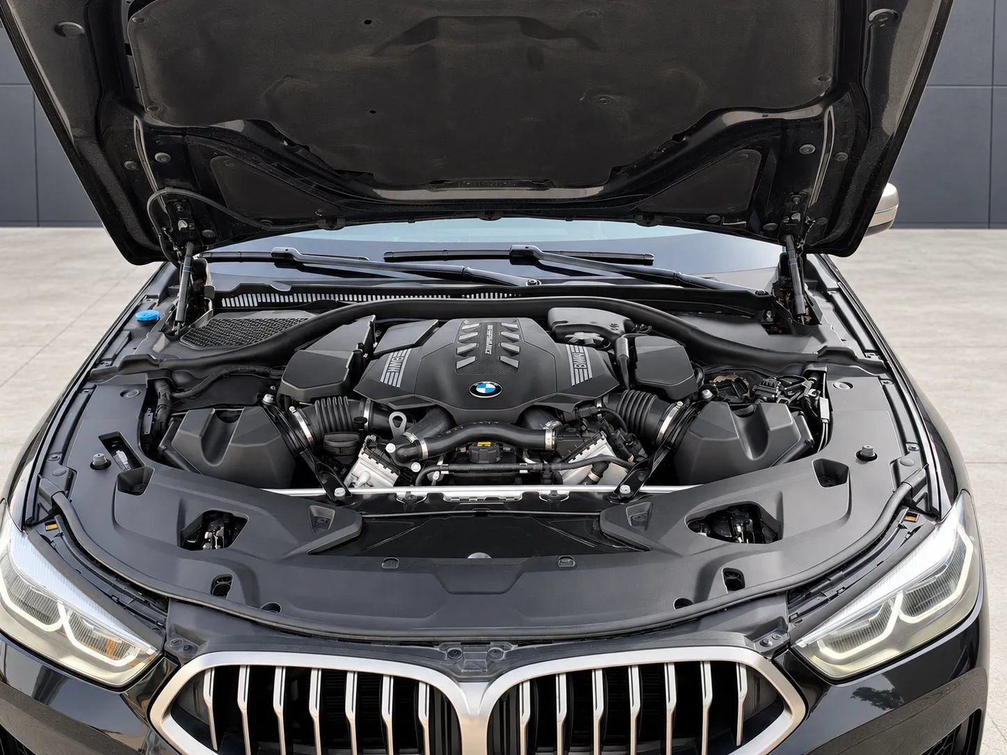Used 2020 BMW M850i Gran Coupe xDrive w/ Comfort Seating Package AWD/4WD image 30