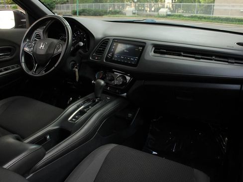 Used 2019 Honda HR-V Sport image 25