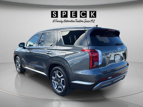 Used 2023 Hyundai Palisade Limited AWD/4WD image 3