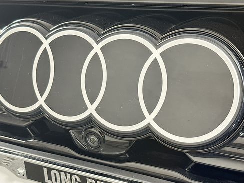 Used 2024 Audi Q8 e-tron Premium Plus w/ Premium Plus Package AWD/4WD image 15