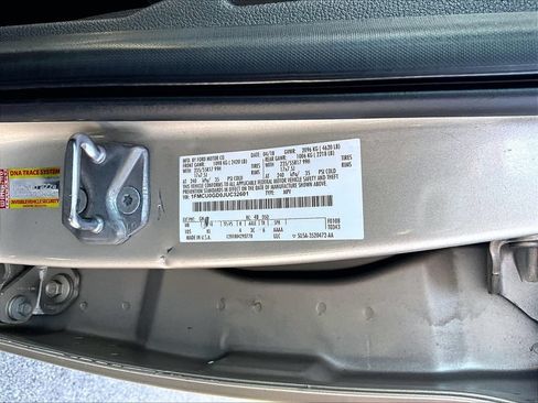 Used 2018 Ford Escape SE FWD image 36