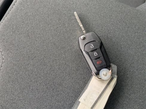 New 2026 Ford F250 XLT w/ F-250 >10K GVWR Package image 35