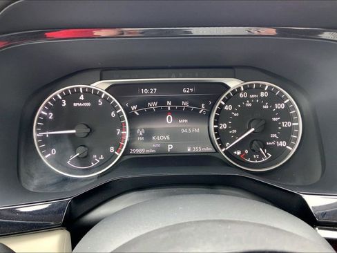 Used 2023 Nissan Pathfinder SL image 10