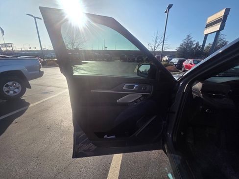 Used 2025 Ford Explorer ST w/ Sun And Sound Package image 8