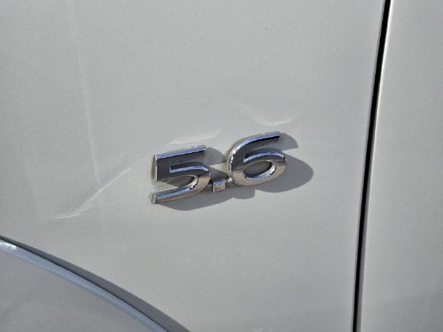 Used 2016 INFINITI QX80 4WD w/ Deluxe Technology Package image 13