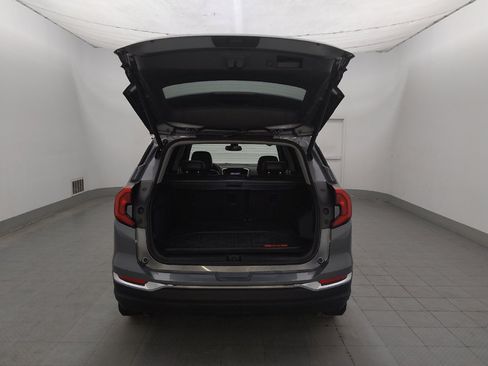 Used 2020 GMC Terrain SLT w/ Preferred Package FWD image 29