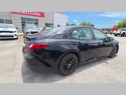 Used 2025 Toyota Camry LE FWD image 50