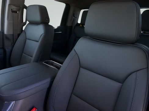 Used 2025 GMC Sierra 1500 Elevation w/ Elevation Premium Package AWD/4WD image 12