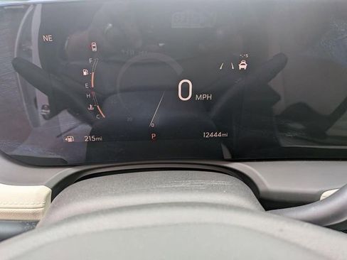Used 2024 Buick Encore GX Preferred FWD image 17