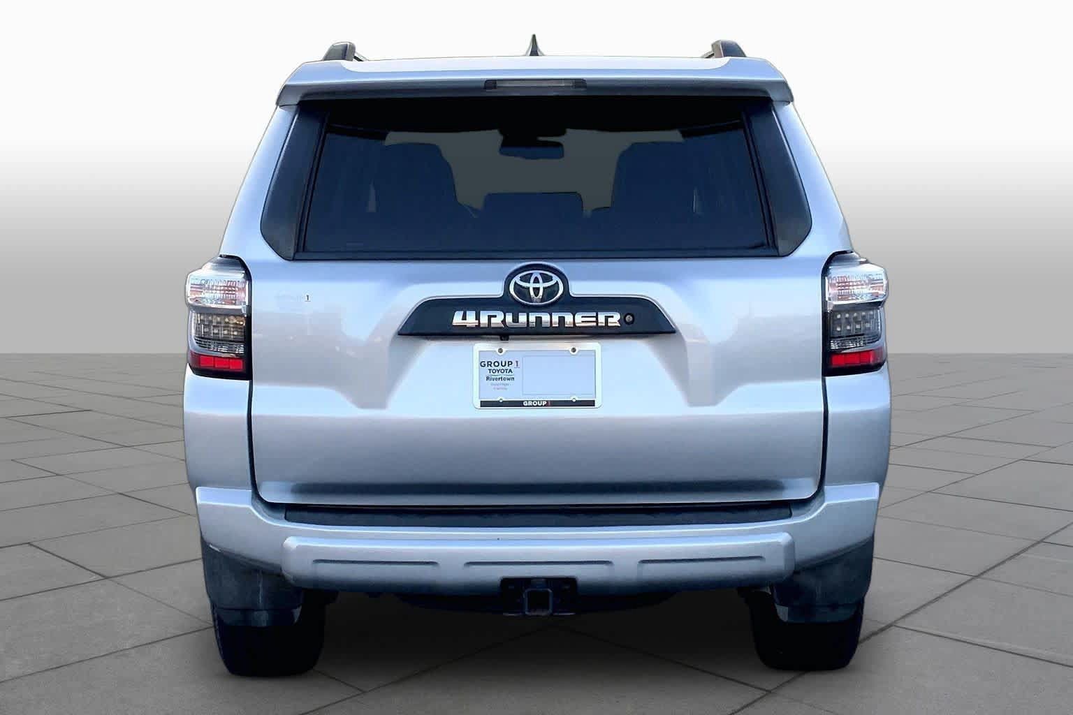 Used 2016 Toyota 4Runner Trail Premium AWD/4WD image 5