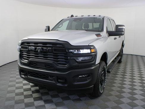 New 2026 RAM 2500 Tradesman AWD/4WD image 21