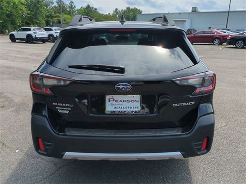 Used 2022 Subaru Outback Limited image 5