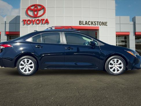 Used 2024 Toyota Corolla LE FWD image 2